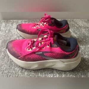 Brooks Caldera Running Shoes, Womens Size 5.5
